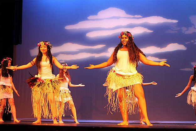 Performances included a Tahitian dance. The dance