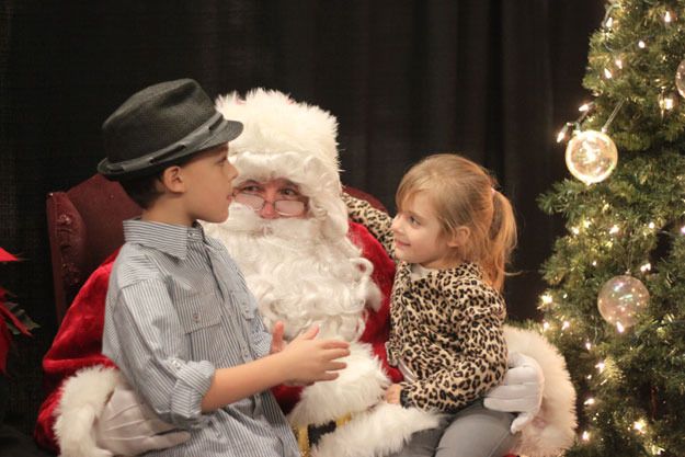 There are two more chances to get a free picture with Santa: tonight and tomorrow at the Piazza downtown!