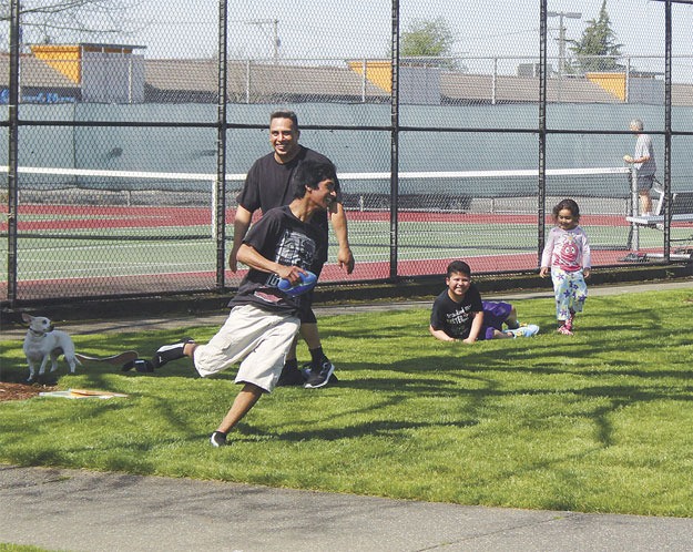 The Hanssen and Guillen families took the opportunity to get out and enjoy the sunshine at Liberty Park this week.