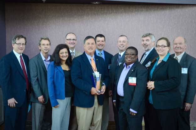The City of Renton on Thursday was presented with a 2013 Smart Communities Award.