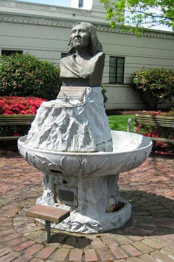 The Chief Seattle fountain at the Renton History Museum.