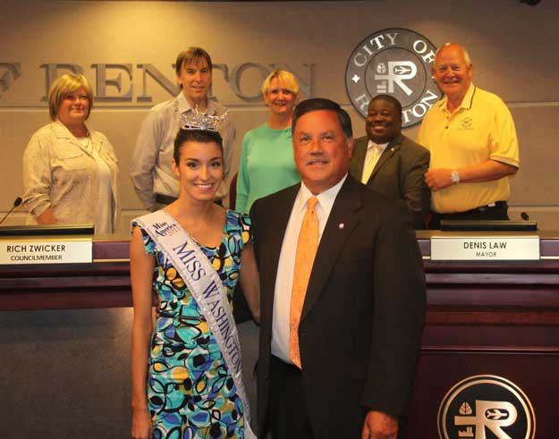 The new Miss Washington Reina Almon visited the Renton City Council Monday.