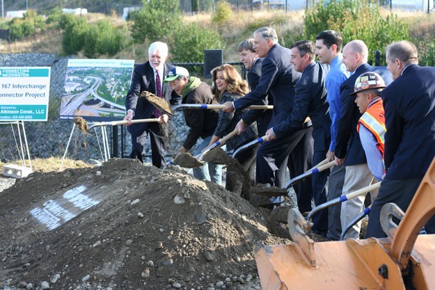 Gov. Jay Inslee joined Renton City Councilmembers and other local officials Thursday for the official groundbreaking of the SR167-I-405 connector.