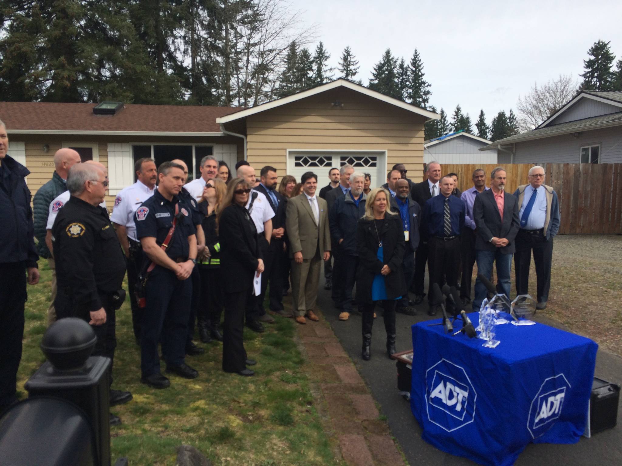Renton resident thanks first responders who saved her life