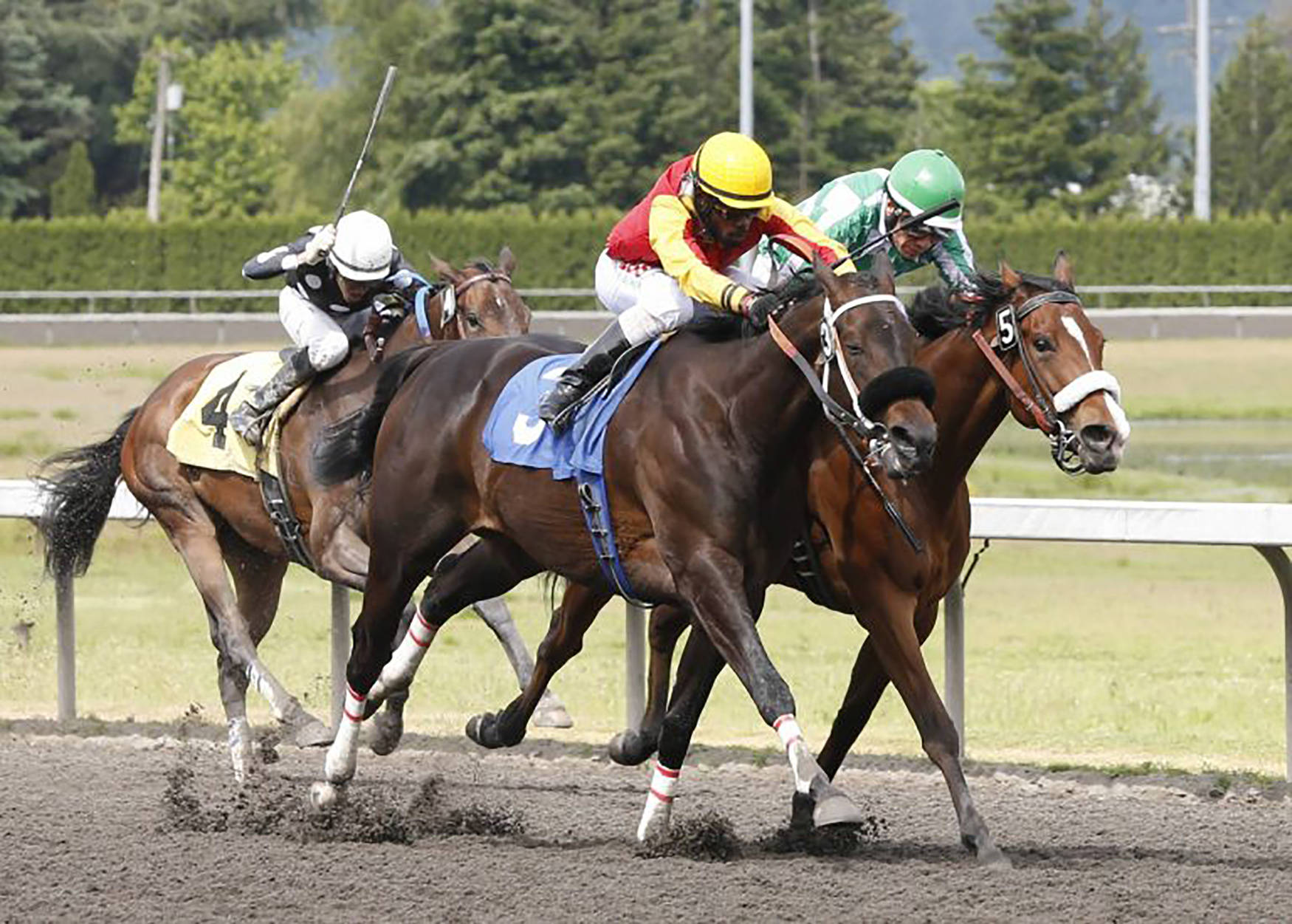 Exit Sixty Slew bags third straight in thriller | Emerald Downs