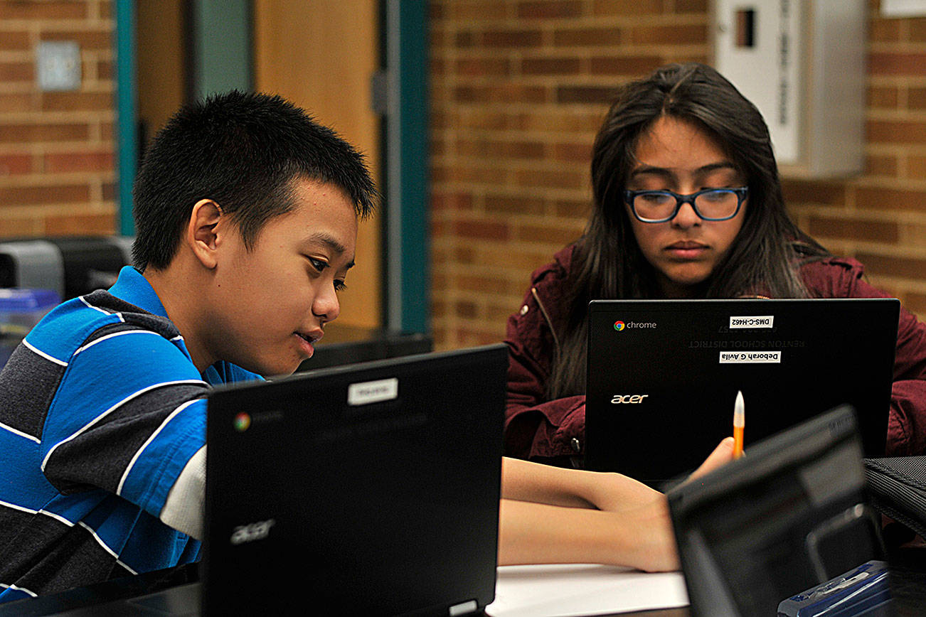 Laptop program teaches students digital citizenship