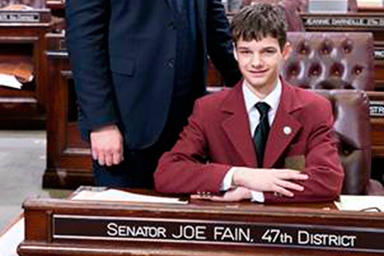 Kentridge student serves as Senate page