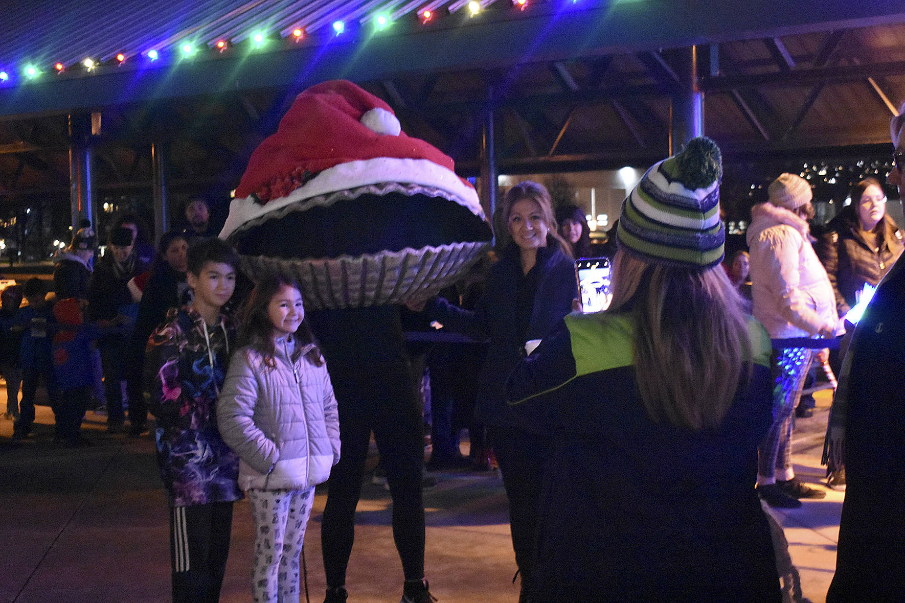 Spe-shell holiday lights featured in Renton