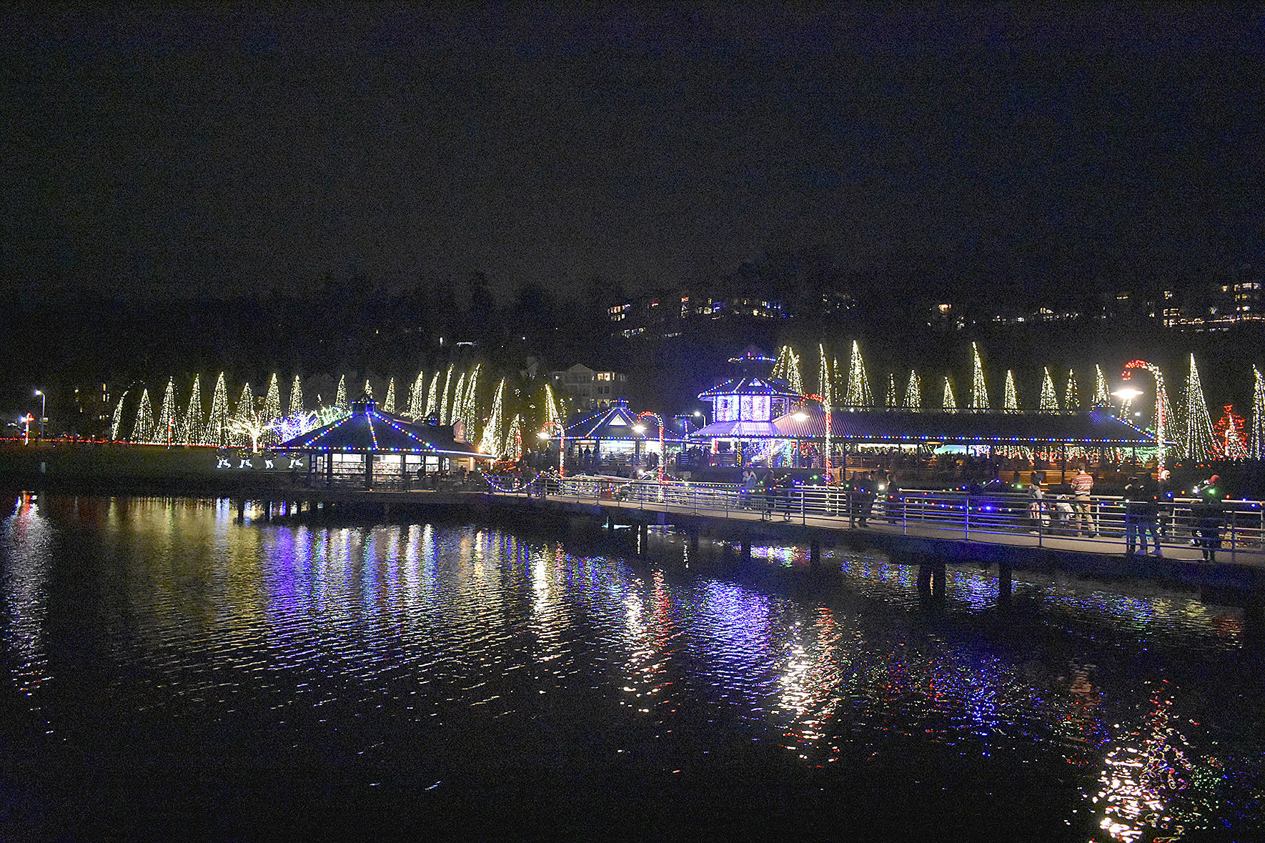 Speshell holiday lights featured in Renton Renton Reporter