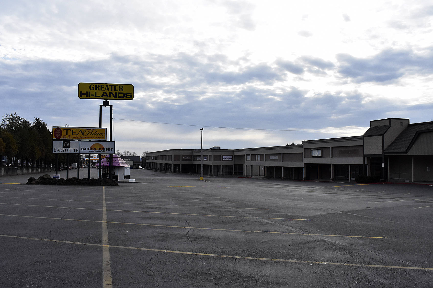Photo from March 2019, when the Hi-Lands Shopping center first stood vacant. A developer wants to move forward with demolition but states it can’t due to a city moratorium. File photo/Haley Ausbun