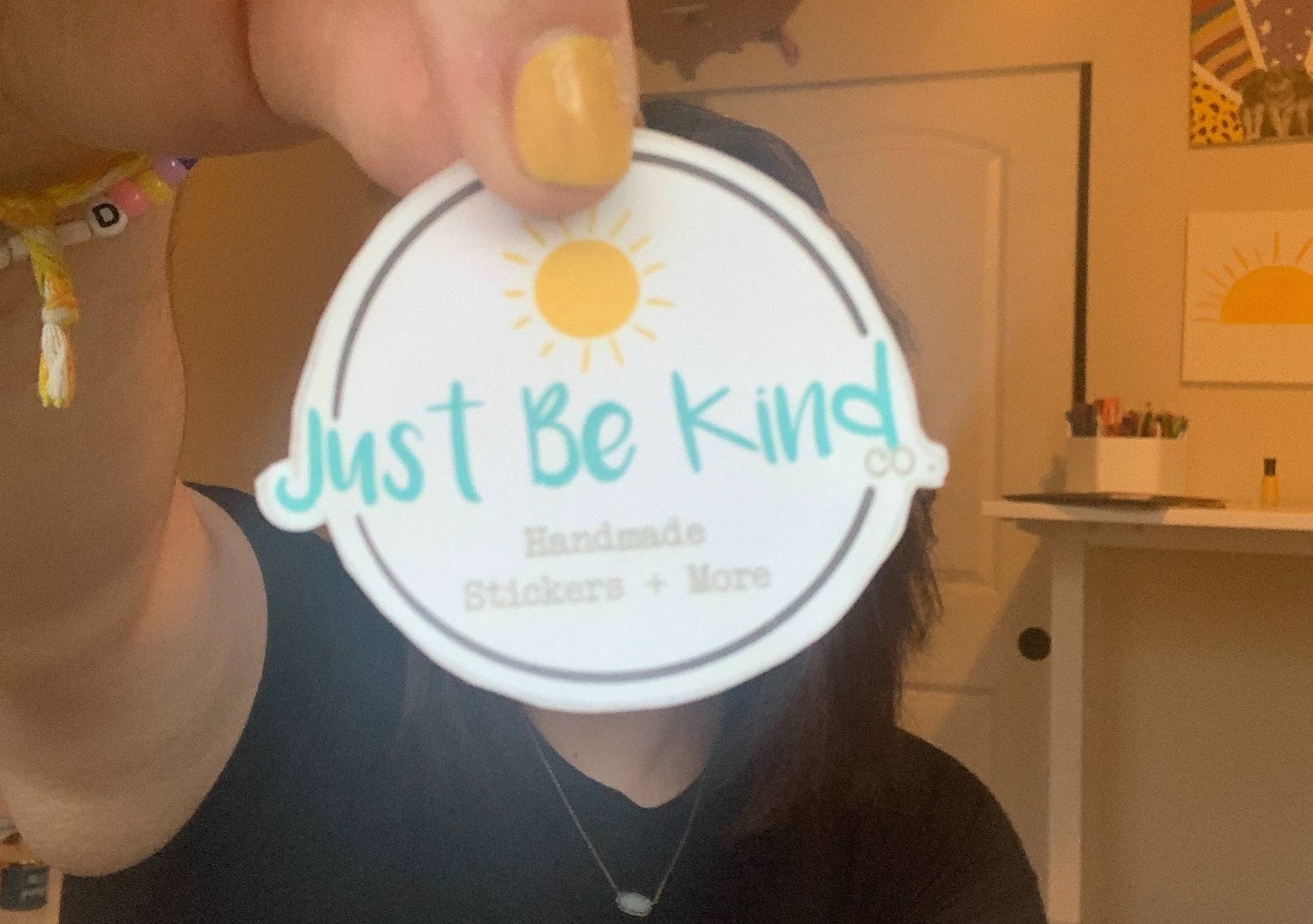 Renton resident uses TikTok to sell her message of kindness