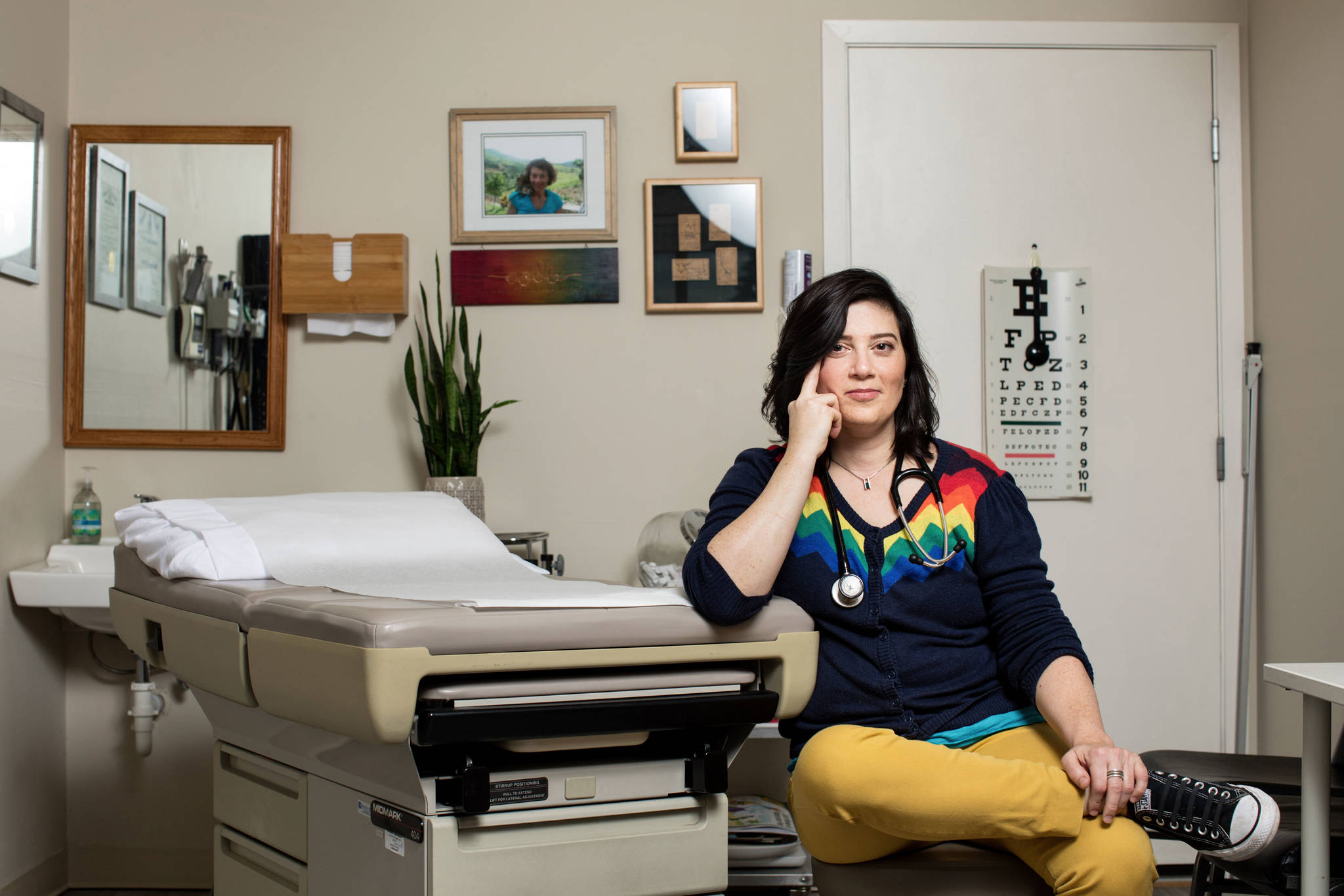 Dr. Elizabeth Eaman in her clinic (photo credit: Jenny Jimenez)