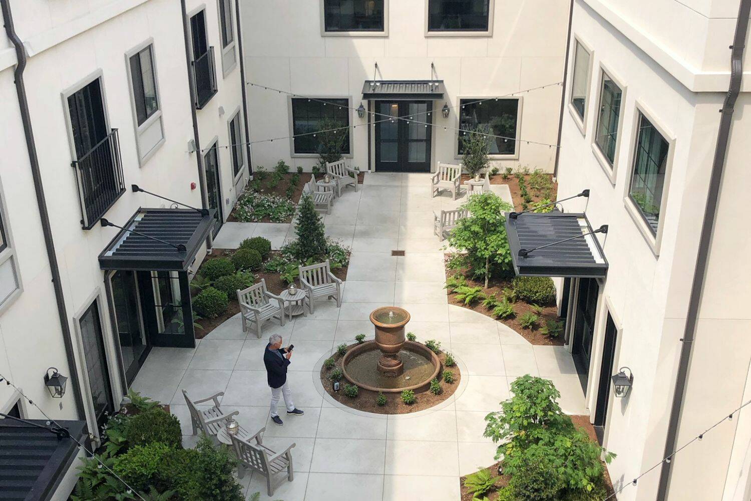 Central courtyard at the Weatherly Inn. Photo by Marie Skoor