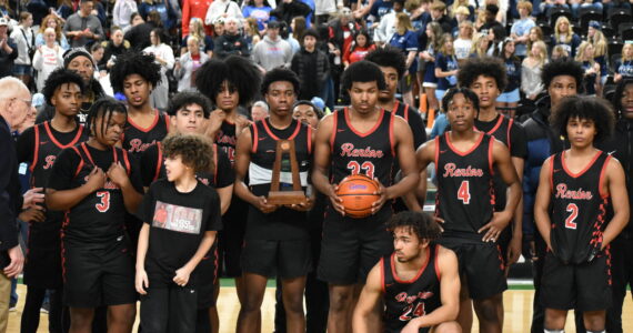 Renton’s boys basketball team awarded with sixth place. Ben Ray / The Reporter
