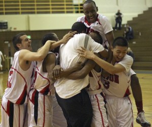 Renton High players Achoki Moikobu