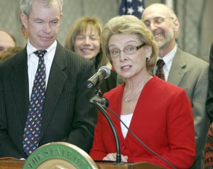 Gov. Chris Gregoire  addressed a crowd of business
