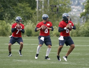 Seahawks quarterbacks J.P. Losman (7)
