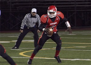Renton quarterback Da'Ssuan Sauls scrambles against Port Angeles Nov. 1.