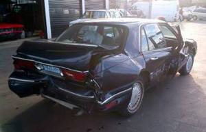 Police are looking for the vehicle that caused this crash on Thanksgiving night on I-405.