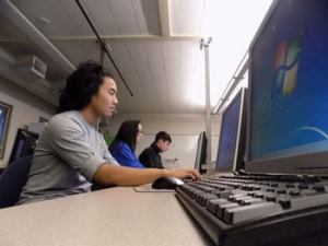 Hazen High School students Benjuamin Tuazon