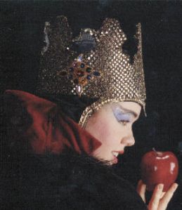 Missoula Children’s Theatre will present “Snow White and the Seven Dwarfs” 7 p.m. July 18 and 3 p.m. July 19 at the Des Moines Field House