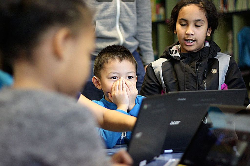 Students learn programming basics during ‘Hour of Code’