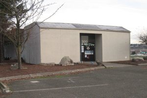 Clothes bank and feeding program to move to former Chamber building