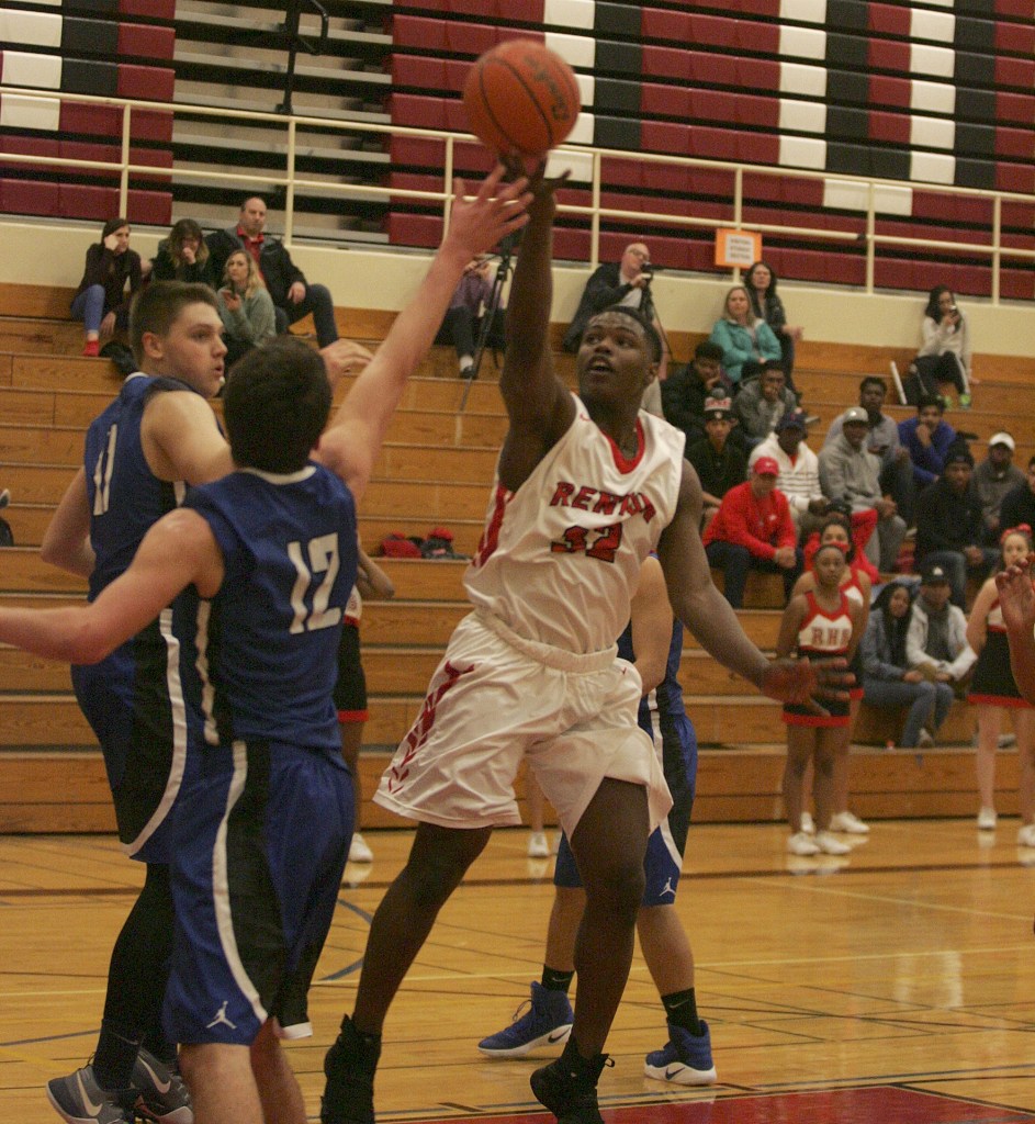 Renton boys on four game win streak