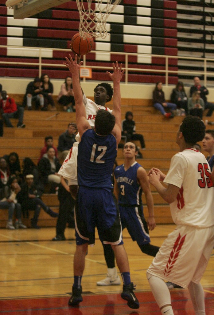 Renton boys on four game win streak