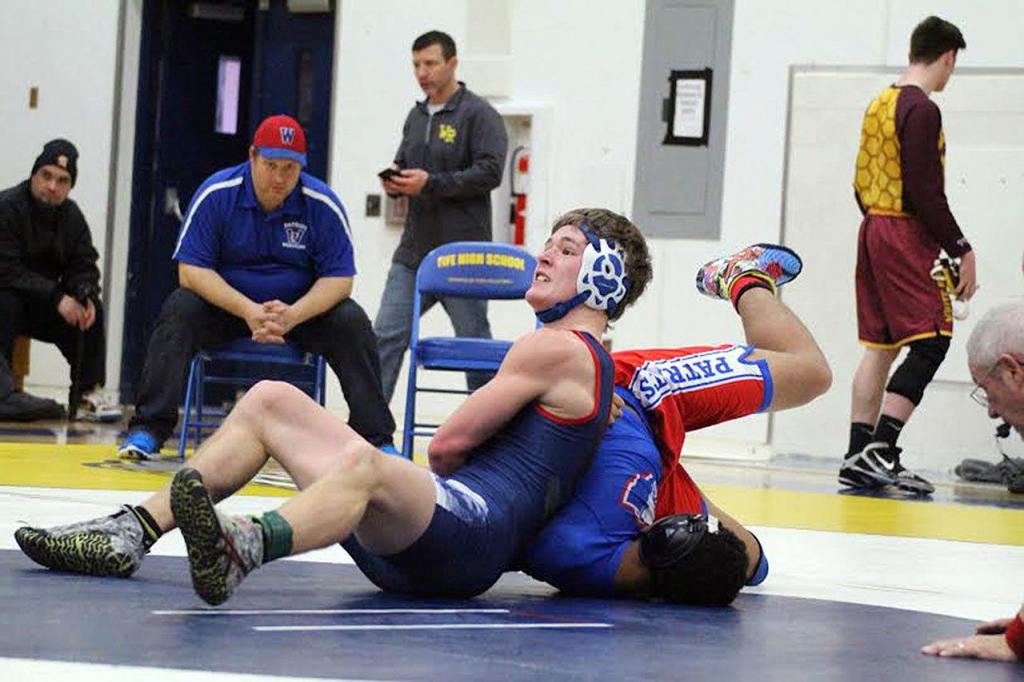 Lindbergh places fifth at districts, sends 10 to regionals | Slideshow