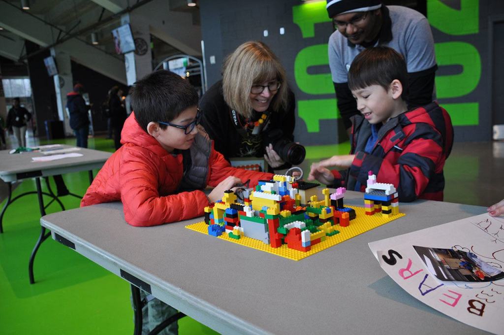 Renton schools participate in robotics championship | GALLERY