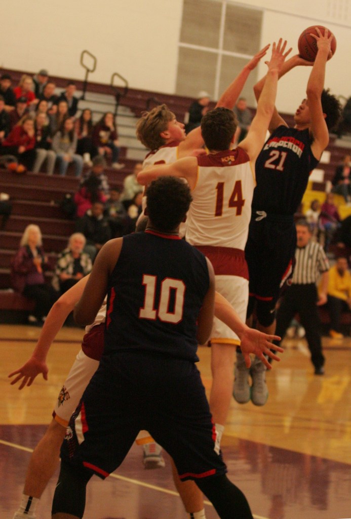 Lindbergh boys advance to first round of state | Photo Gallery