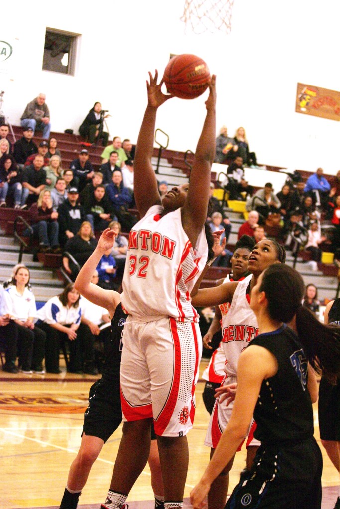 Renton girls lose in regional round, season ends | Photo Gallery