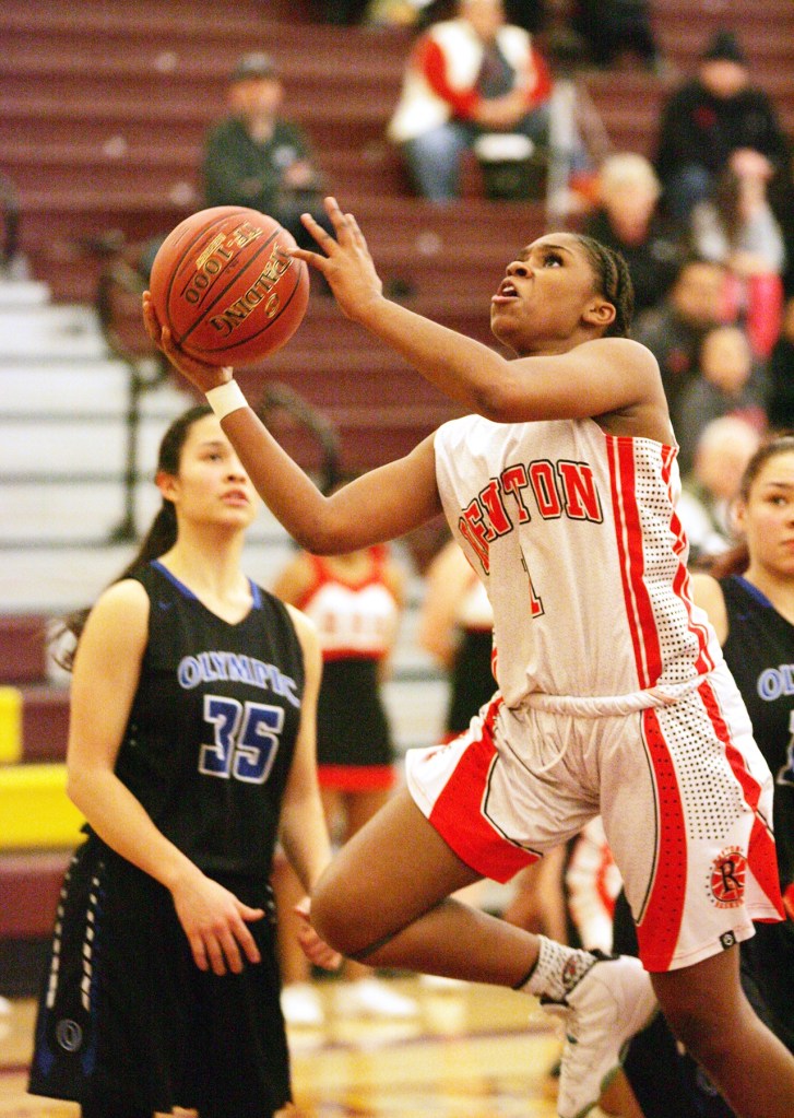 Renton girls lose in regional round, season ends | Photo Gallery