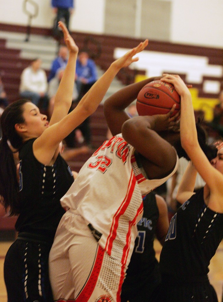 Renton girls lose in regional round, season ends | Photo Gallery