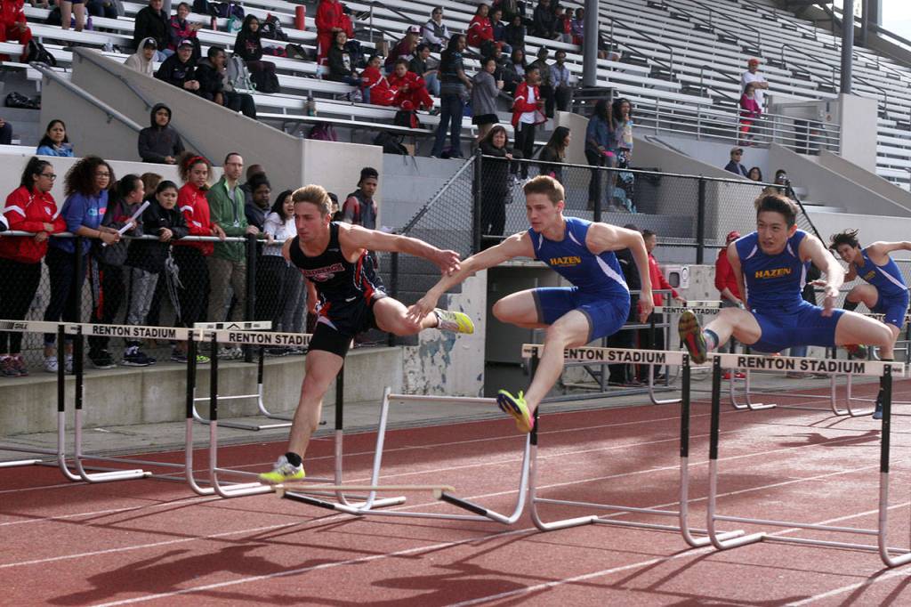 Liberty baseball, Lindbergh soccer playing for titles | Sports Roundup