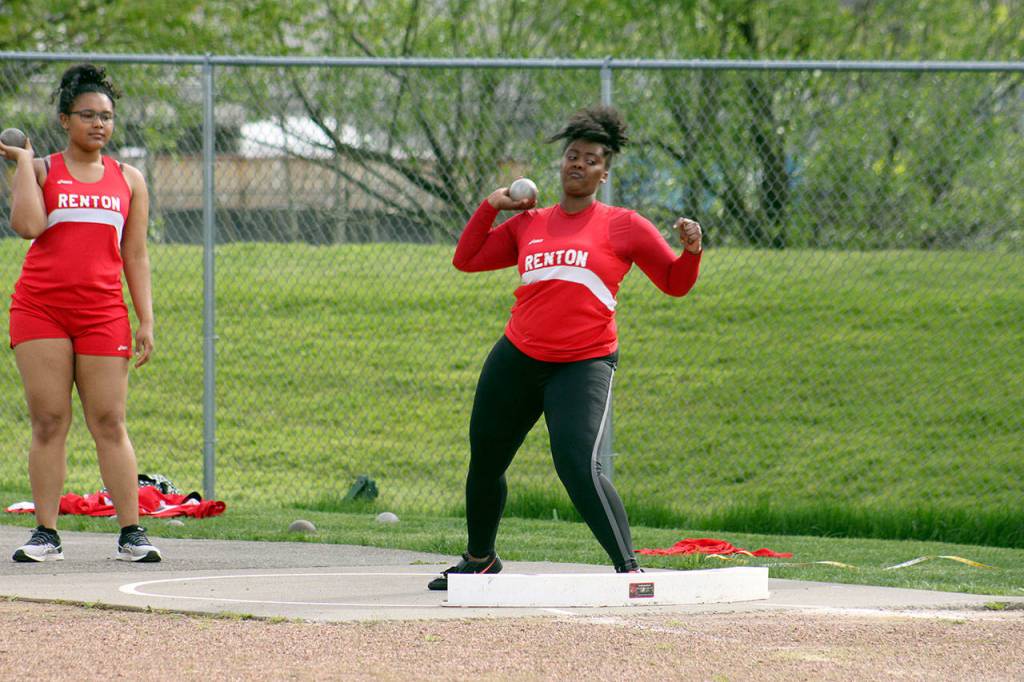 Liberty baseball, Lindbergh soccer playing for titles | Sports Roundup