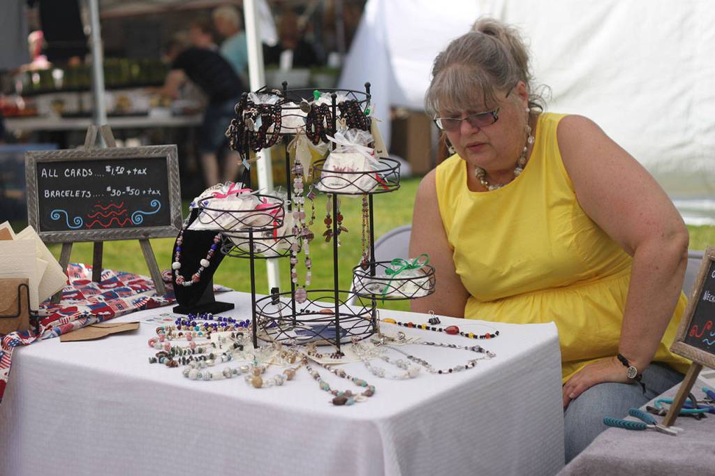 Renton Farmers Market opens for the season | GALLERY