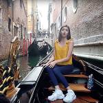 Renton teenager belts glass-shattering notes