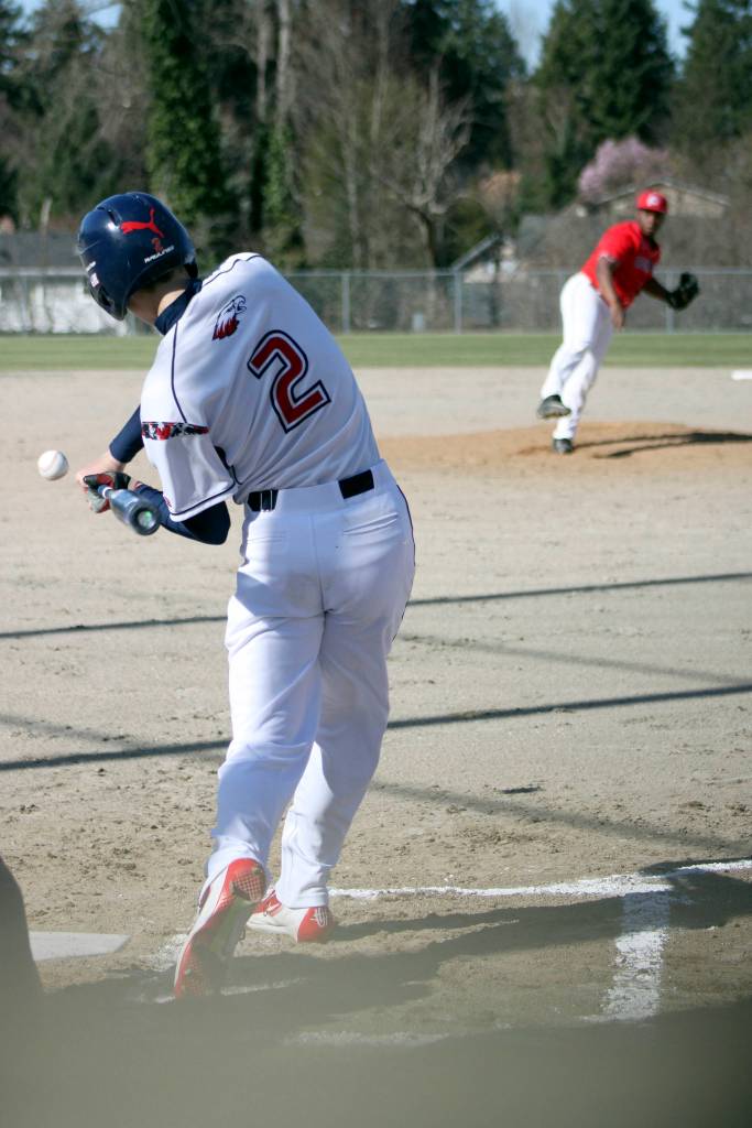 Eagles top Indians at home | Baseball