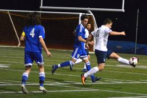 Lindbergh boys soccer fall 2-0 to Fife Trojans | BOYS SOCCER