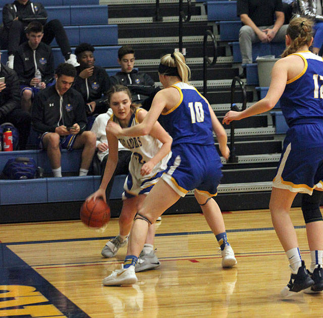 Photos from the Jan. 4 game by Sarah Brenden