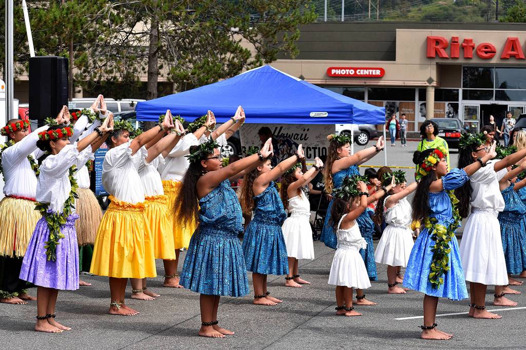 Halau Hula Ka Lei Mokihana I Ka Ua Noe perform at the 10th annual Uwajimaya Renton Polynesian Festival, Saturday Aug. 17. Photo by Haley Ausbun.