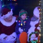 Spe-shell holiday lights featured in Renton