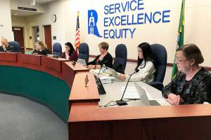 Desmarais says goodbye to Renton SD