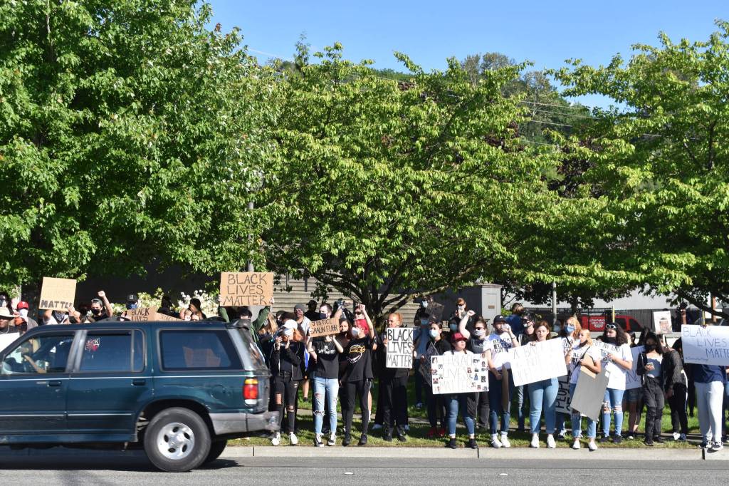 Protesters gathered to honor George Floyd and condemn police brutality at Renton City Hall, Monday, June 1. Photo by Haley Ausbun.