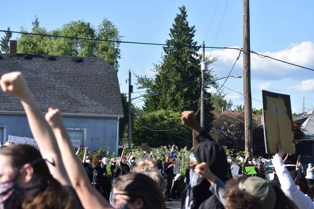 Renton youth rally at protest in front of city hall