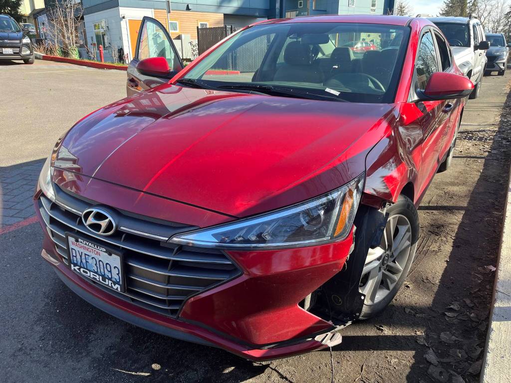 Damage to the 2019 Hyundai Elantra. (Photo by Ben Leung/Renton Reporter)