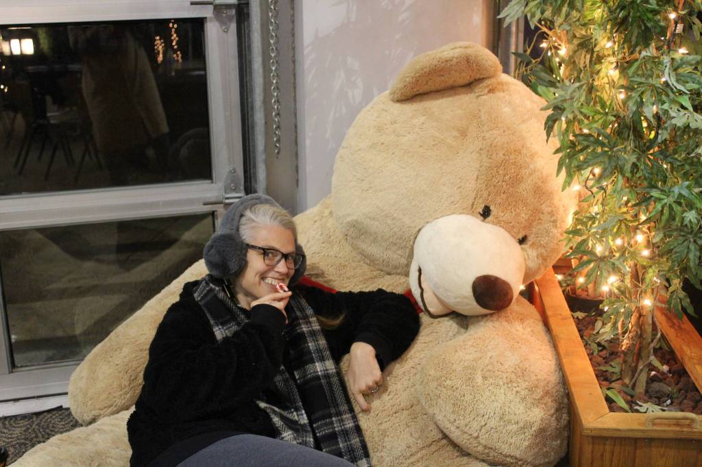 A large Christmas bear was available at the Renton Pavilion Center for photos and cuddles. Photo by Bailey Jo Josie/Sound Publishing.