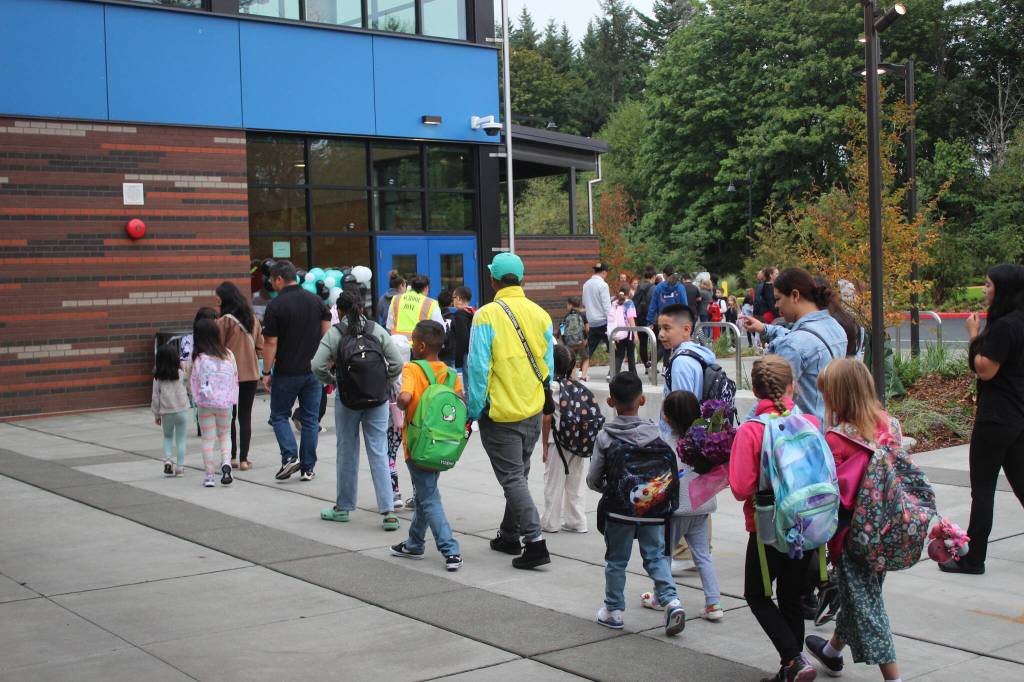 Hilltop Heritage Elementary had its first first day of school Aug. 30. Photo by Annika Hauer/Renton Reporter